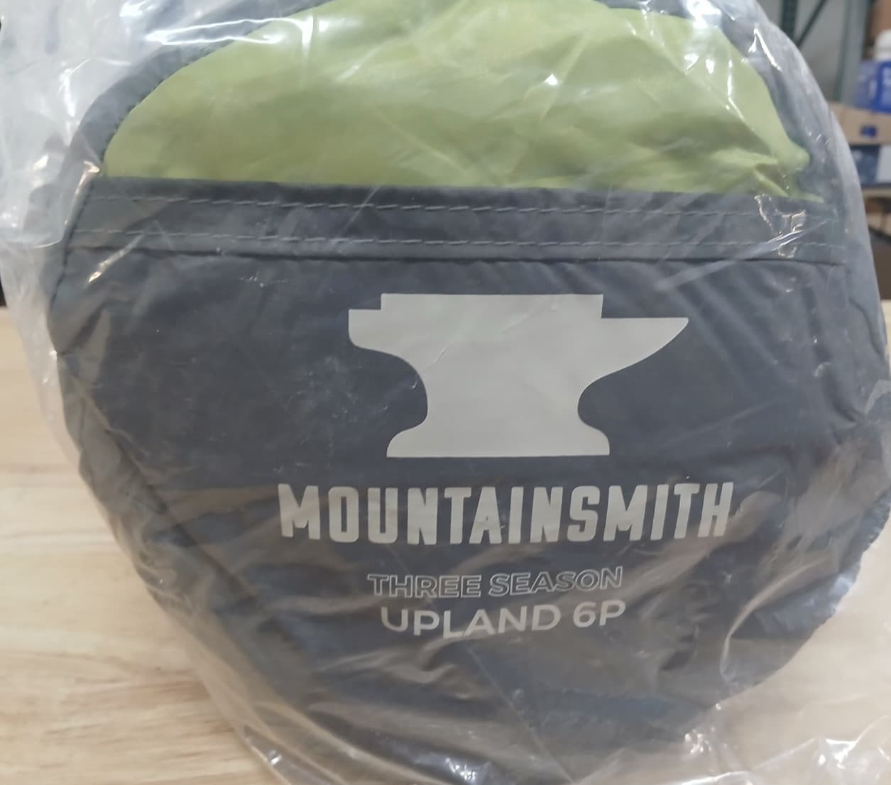Mountainsmith Upland 6P Tent Gray Green 85sq ft 3 Season Family Camping